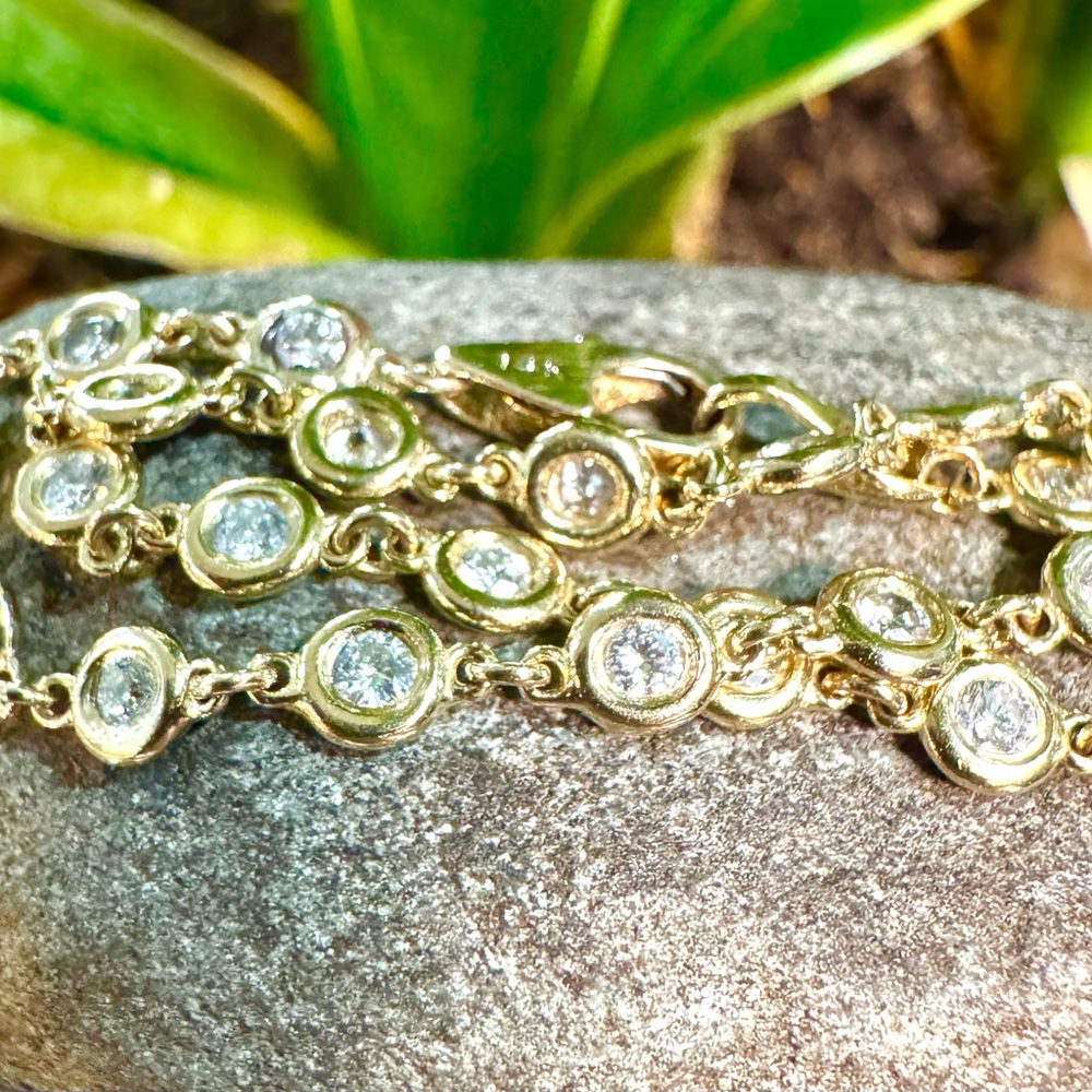 14k Designer 1.20ctt Diamonds by the line Bezel Bracelet - Picture 9 of 11